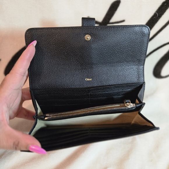 💯 Authentic Chloe' Paddington Leather Wallet with Lock and Key - Picture 3 of 16